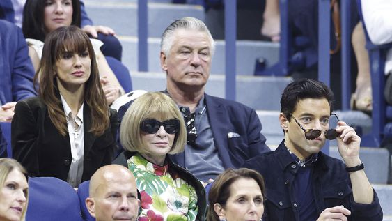 Rami Malek, Anna Wintour, Alec Baldwin y su esposa Hilaria Baldwin asistieron al partido entre Jannik Sinner y Aleksandr Búblik. Rami Malek, Anna Wintour, Alec Baldwin y su esposa Hilaria Baldwin asistieron al partido entre Jannik Sinner y Aleksandr Búblik.