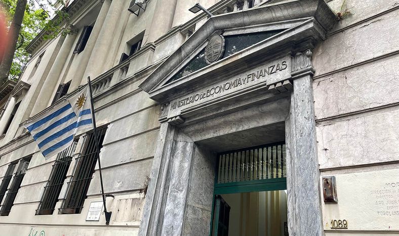 imagen de Operación de deuda doméstica del gobierno contenta a los agentes