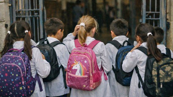 El lunes 2 de marzo comenzaron las clases en los jardines, escuelas y primeros años de los liceos públicos de todo el país.