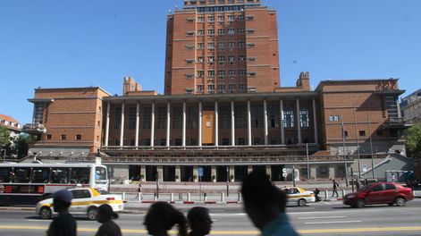 Intendencia de Montevideo. Foto: Nicolás Der Agopián / Búsqueda