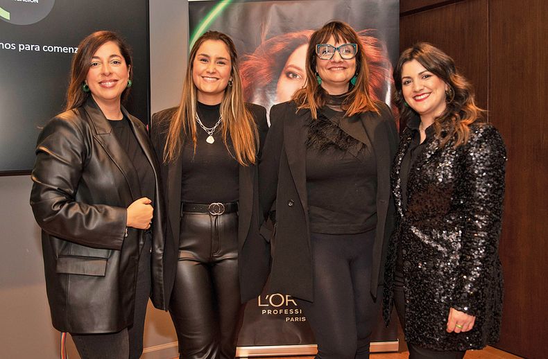 De L’oréal Professionnel: coordinadora de Educación de Productos Cecilia Camarano, jefa de Producto Corina Saa, estilista Salón Amor Mío Mónica Fernández y educadora Andrea Albanese