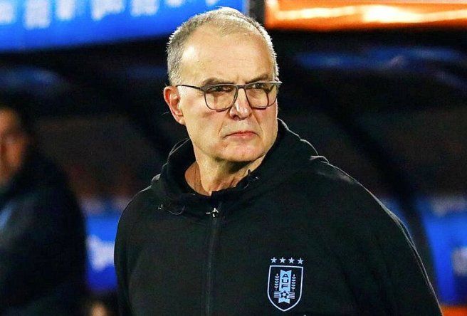 El argentino Marcelo Bielsa es el encargado de dirigir la selección uruguaya