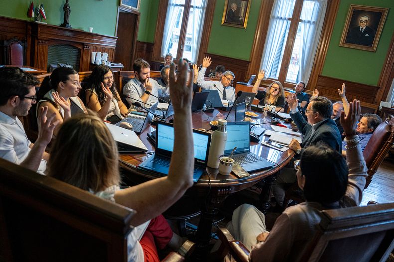 Sesión del Consejo de la Facultad de Derecho en la Udelar este miércoles 27
