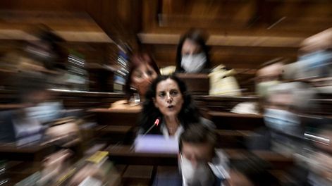 La ministra Azucena Arbeleche