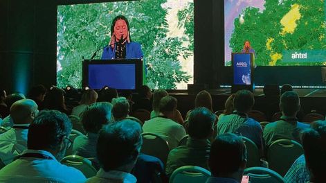 La ingeniera agrónoma Ana Varsi, de LSQA, en Agro en Punta