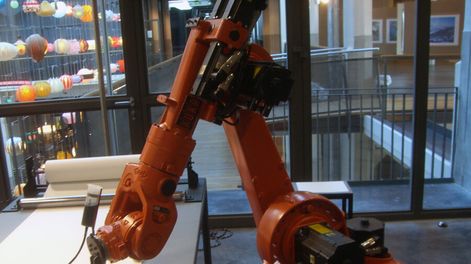 imagen de El mercado laboral del futuro: los robots inteligentes harían bajar los salarios, al menos de los trabajadores fácilmente sustituibles