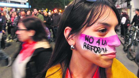 imagen de “Vivir sin miedo”, una reforma mirada con inquietud en la jerarquía policial ante una eventual colaboración con las Fuerzas Armadas