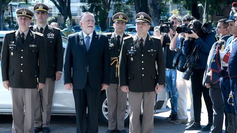 imagen de Fue un “error” que el Poder Ejecutivo no sancionara antes al general  Manini Ríos, dijo el ministro Bayardi