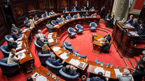 Sesión extraordinaria para tratar los acontecimientos durante la interpelación al ministro de Ganadería.