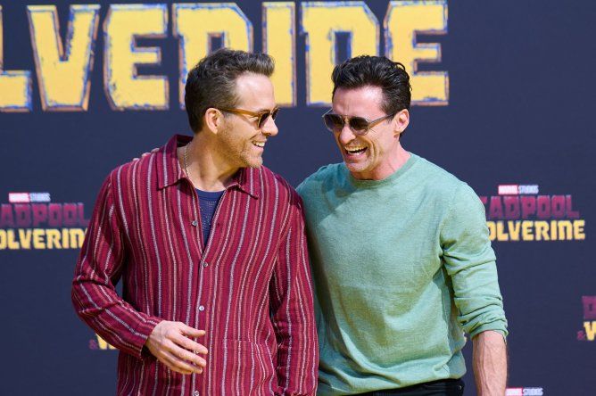 Ryan Reynolds y Hugh Jackman asistieron al Uber Arena de Berlín, Alemania, para la avant première de la película Deadpool and Wolverine, que protagonizan juntos.