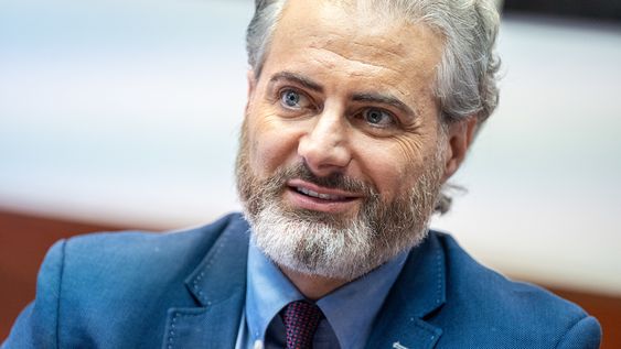 Herman Kamil Herman Kamil