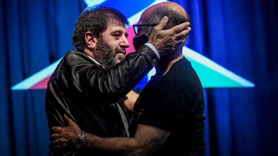 Marcelo Abdala y Fernando Pereira durante el acto inaugural del XIV Congreso del PIT- CNT en el Palacio Peñarol. Foto: Javier Calvelo / adhocFOTOS