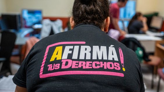 En la sede del PIT-CNT, cuando preparaban la entrega de las firmas para plebiscitar la seguridad social En la sede del PIT-CNT, cuando preparaban la entrega de las firmas para plebiscitar la seguridad social