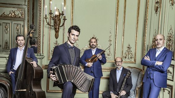 imagen de Con el bandoneón en el discman