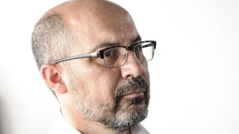 imagen de La energía eléctrica es un “derecho humano” y por eso “es preferible” subsidiarla a que haya hogares sin luz, opina director de UTE