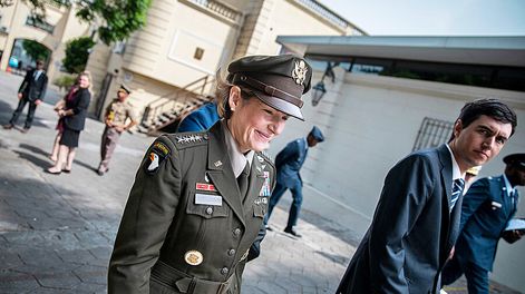 Laura Richardson durante una visita en febrero a Montevideo. Foto: Mauricio Zina, adhocFOTOS