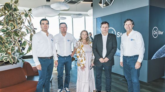 Director de Productos y Servicios OnStar Jaime Gil, gerente para América Latina&nbsp;OnStar Gustavo Garrastazu, responsable para Argentina, Paraguay y Uruguay&nbsp;OnStar Ana Rubini, gerente de General Motors Uruguay Claudio D’Agostini y&nbsp;gerente de Comunicación de General Motors Uruguay Bernardo García.&nbsp;