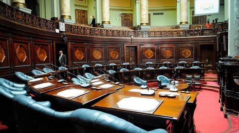 Un texto elaborado por una comisión de expertos que fue remitido al Parlamento procura actualizar un sistema “muy obsoleto”. Foto: Javier Calvelo / adhocFOTOS