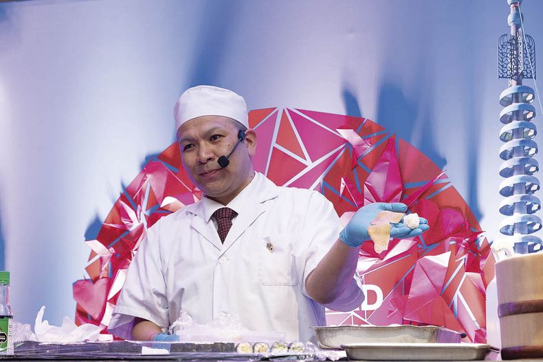 Chef de la Embajada de Japón Tomoyuki Nakamura