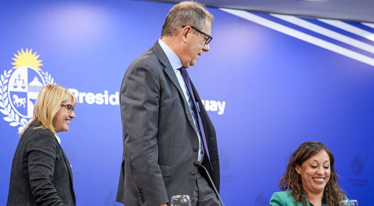 Los ministros Lustemberg, Oddone y Cardona en la presentación del proyecto de competitividad.&nbsp;