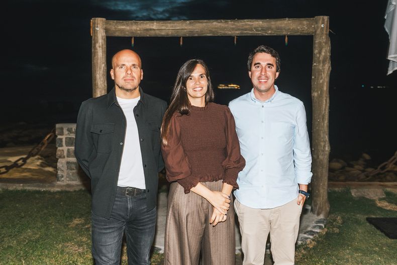 De Endeavor: presidente Eduardo Mangarelli, directora ejecutiva Analía Migues y miembro del directorio Maximiliano Casal.