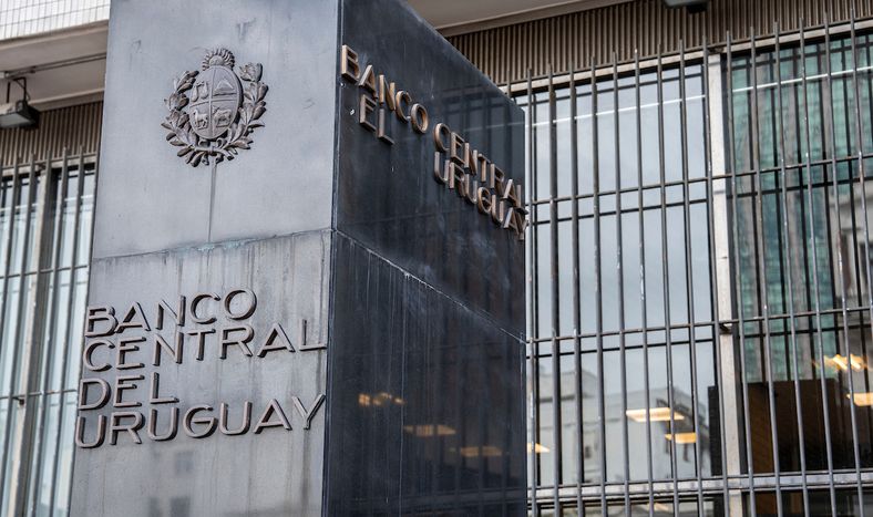 Fachada del Banco Central del Uruguay.