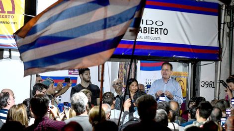 Manini Ríos, el líder cabildante, en un acto partidario. Foto: Javier Calvelo / adhocFOTOS