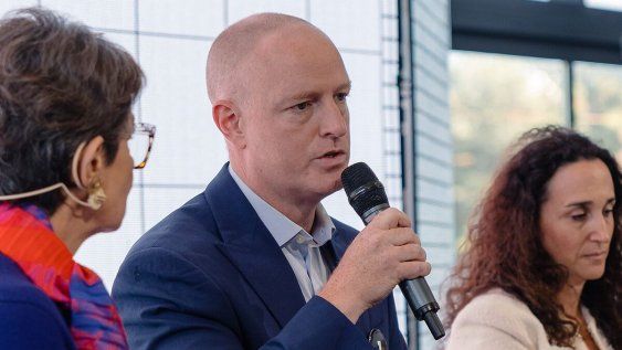 Cam Lawrence en el Pilot Showcase UY de Newlab, realizado en el Latu Cam Lawrence en el Pilot Showcase UY de Newlab, realizado en el Latu