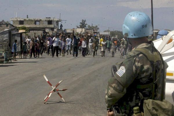 Consejo de Seguridad de la ONU aprueba el envió de una nueva y mayor fuerza en Haití.