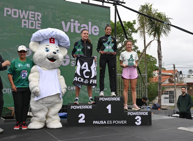 Categoría femenina: segundo puesto Lucía Batista, ganadora Flavia Lanza y&nbsp;tercer puesto Betina Albín.