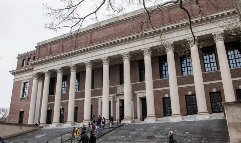 Harvard no podrá matricular a alumnos extranjeros por orden de Donald Trump