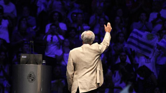 imagen de Decidido a continuar en la política, Vázquez se prepara para un rol activo en el ámbito nacional y en la interna del Frente Amplio imagen de Decidido a continuar en la política, Vázquez se prepara para un rol activo en el ámbito nacional y en la interna del Frente Amplio