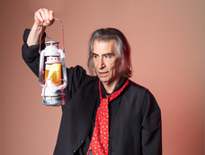 Jorge Esmoris en ‘LED: luces, extravío y delirio’. Jorge Esmoris en ‘LED: luces, extravío y delirio’.