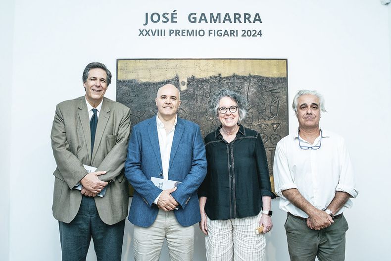 Secretario general del Banco Central del Uruguay Jorge Christy, vicepresidente&nbsp;del Banco Central del Uruguay Martín Inthamoussu, directora nacional de&nbsp;Cultura Mariana Wainstein y director del Museo Figari Pablo Thiago Rocca
