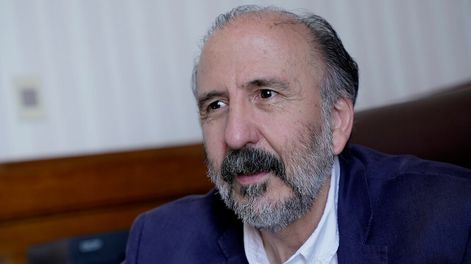 Senador José Nunes durante la entrevista con Búsqueda. Fotos: Javier Calvelo / adhocFOTOS