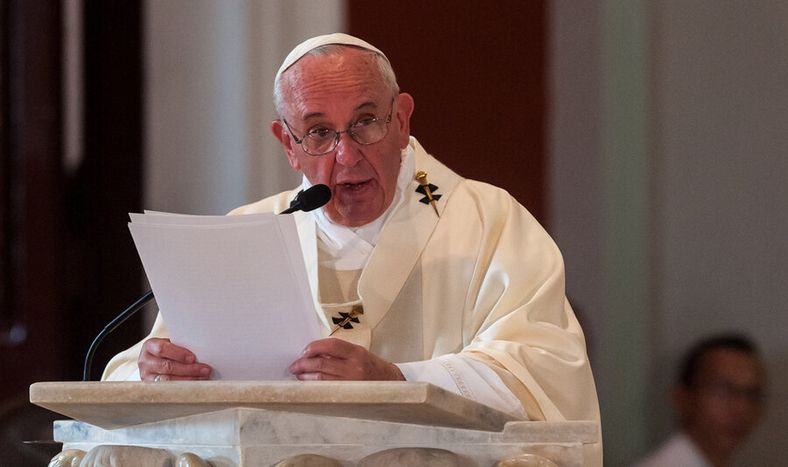 imagen de Mujica y el PIT-CNT respaldan discurso anti capitalista del Papa;  en la Iglesia uruguaya creen que hay que “adaptarlo” a lo local