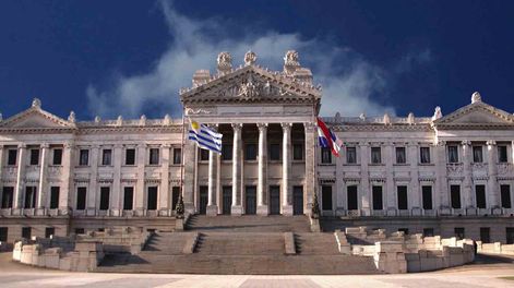 Los legisladores se encuentran en etapa de análisis del proyecto de Ley del Presupuesto, que el Poder Ejecutivo envió al Parlamento.