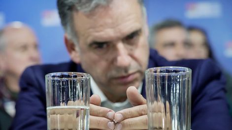 El precandidato presidencial frenteamplista, Yamandú Orsi