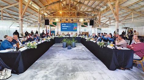 El Congreso de Intendentes sesionó el viernes en Salto, en el marco del 109° Congreso de la Federación Rural.