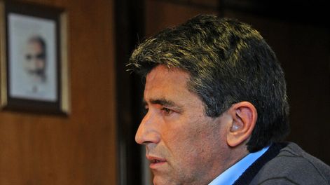 imagen de El vicepresidente Raúl Sendic dio en pocas horas versiones opuestas	sobre un título de licenciado que hasta sus ex compañeros desconocen