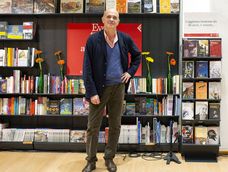 Carlo Feltrinelli en una de las librerías de Italia. Carlo Feltrinelli en una de las librerías de Italia.