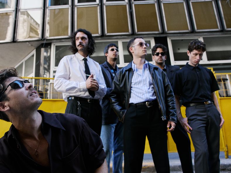 Montevideo es la primera parada de la extensa gira internacional del grupo de música indie pop argentino Bándalos Chinos, que recorrerá escenarios de América Latina, Estados Unidos y España