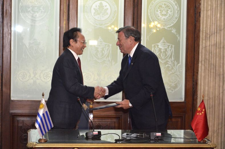 imagen de China interesada en firmar un acuerdo de libre comercio con Uruguay