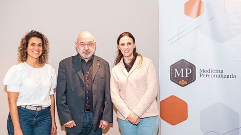 Búsqueda | Gerenta de Marketing de MP Amorina Baggi, asesor médico de la Liga de la Leche  Internacional José María Paricio Talayero y Natalia Hermida, del Comité de Lactancia de SUP