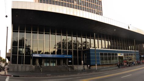 imagen de El BROU debió pasar a pérdida U$S 600 millones por préstamos  que no pudo cobrar, según datos oficiales manejados por el MPP