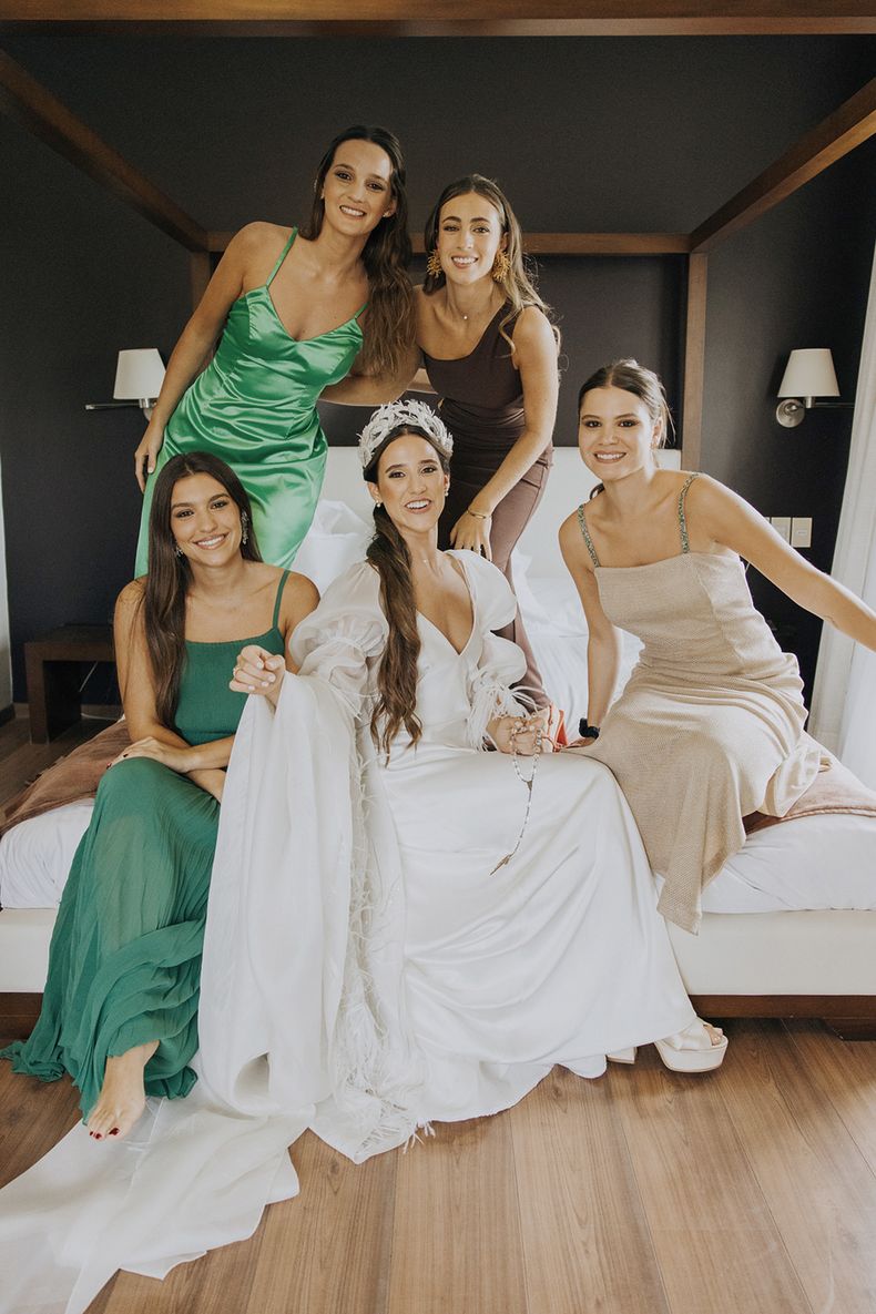 La novia con Florencia Rodríguez Villamil, Olivia Pereyra, Rocío Nicola y Lucía Soldo