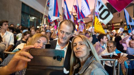 Manini Ríos, durante un acto organizado en 2022 por Cabildo Abierto. Foto: Santiago Mazzarovich / adhocFOTOS