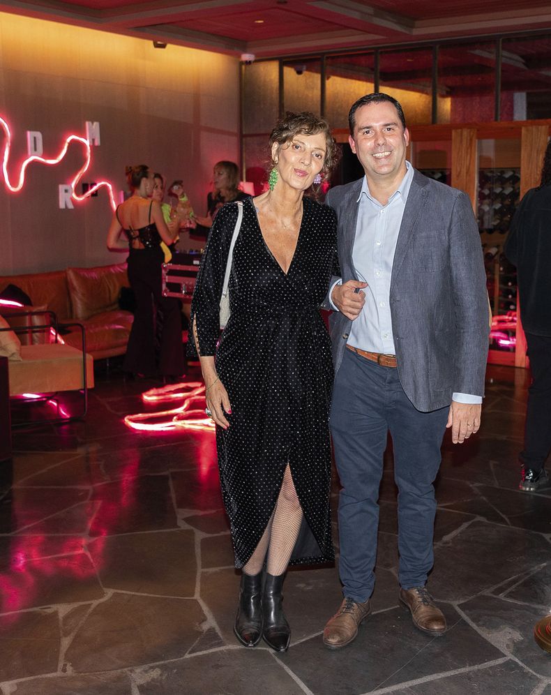 La directora de Ronda de Mujeres Beatriz Soulier con el gerente general de Costanero MGallery Hotel Francisco Lorente