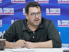 Alejandro Sánchez durante una reunión de la futura bancada del Frente Amplio, el 20 de enero. Alejandro Sánchez durante una reunión de la futura bancada del Frente Amplio, el 20 de enero.