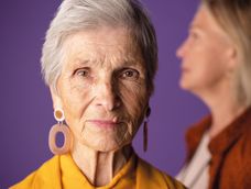 Son muchas las razones por las que nadie quiere envejecer. Una de las más profundas e invisibles es el estigma social y los prejuicios asociados a la idea de ser y parecer mayor.